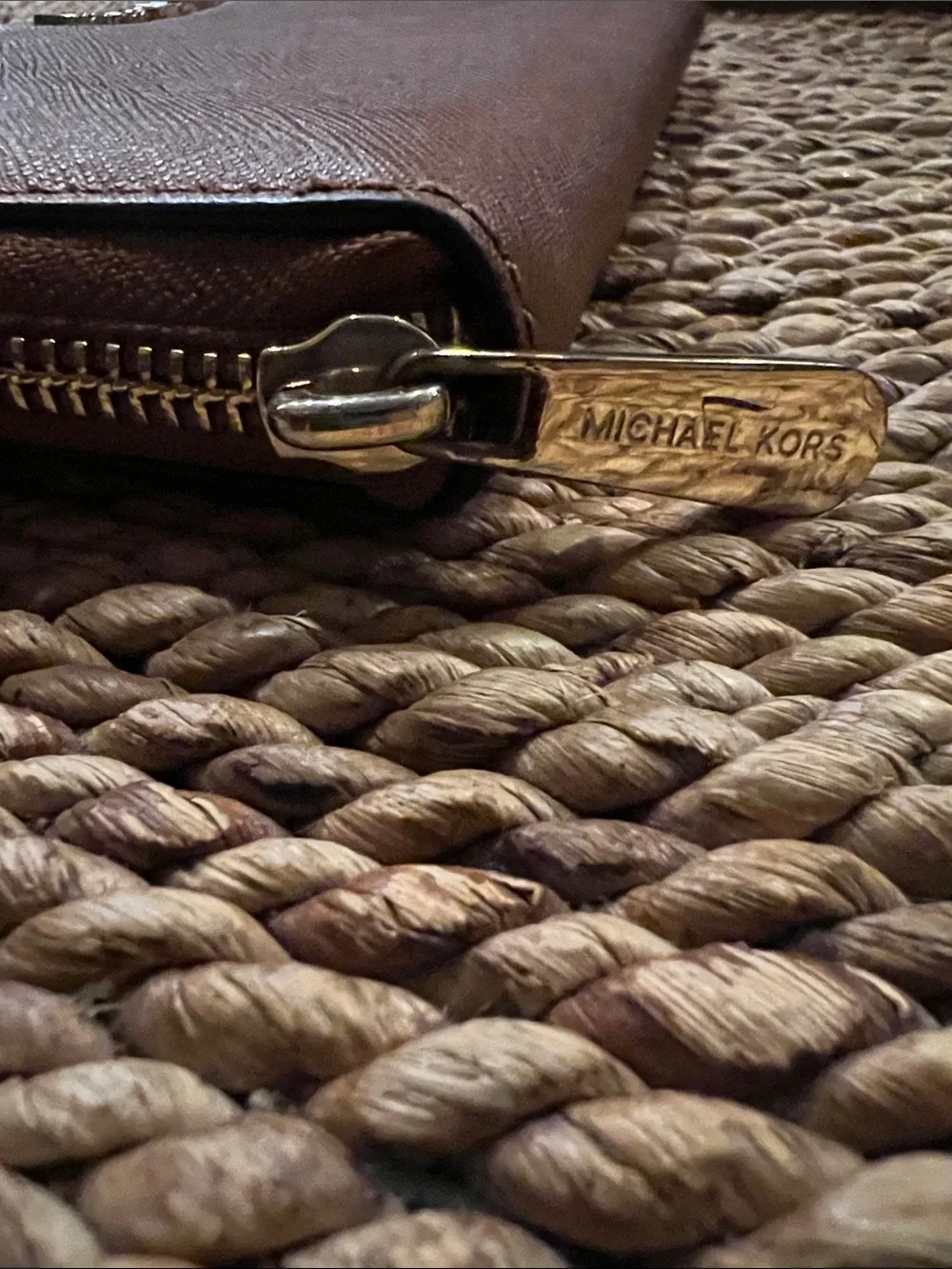 Michael Kors Jet Set Travel Large Leather Wallet - Luggage Brown / Gold